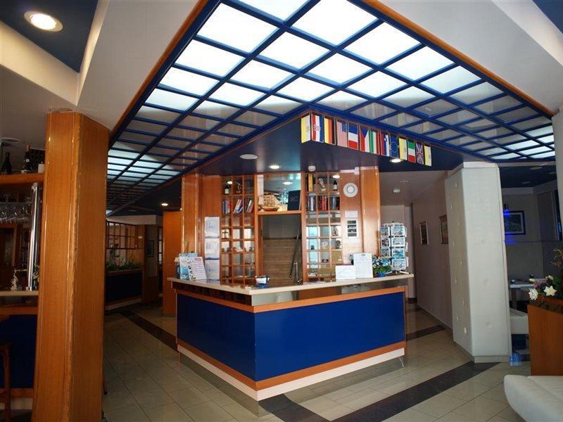 Hotel Conte โพรไมนา ภายนอก รูปภาพ
