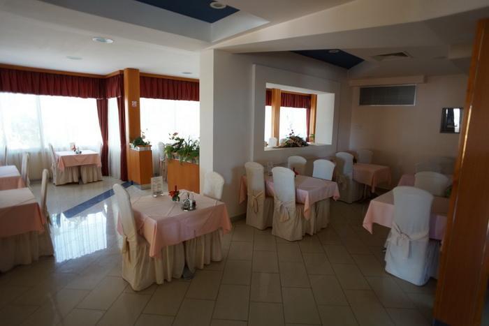 Hotel Conte โพรไมนา ภายนอก รูปภาพ