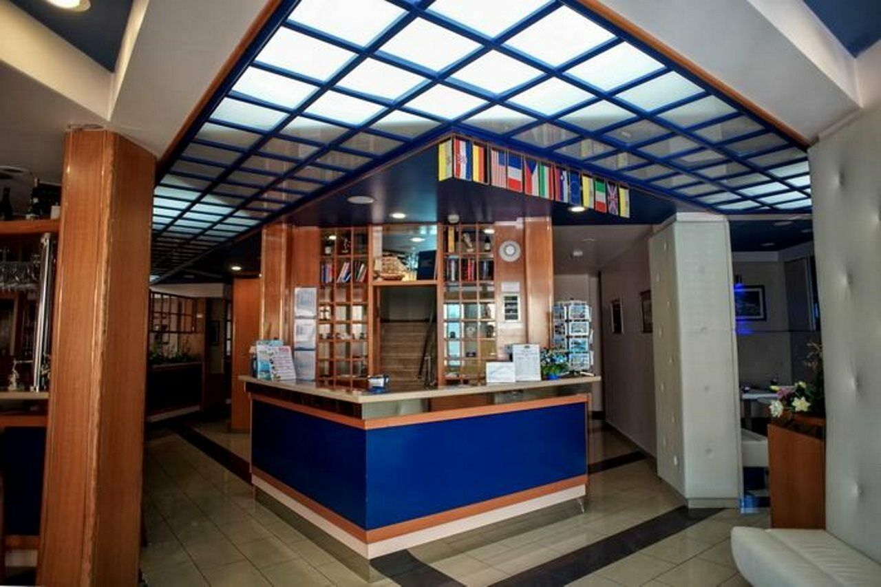 Hotel Conte โพรไมนา ภายนอก รูปภาพ